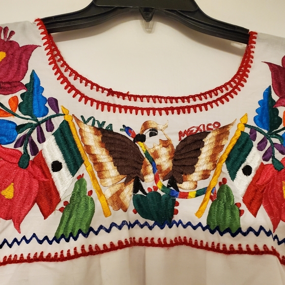 Top - Picture 2 of 3